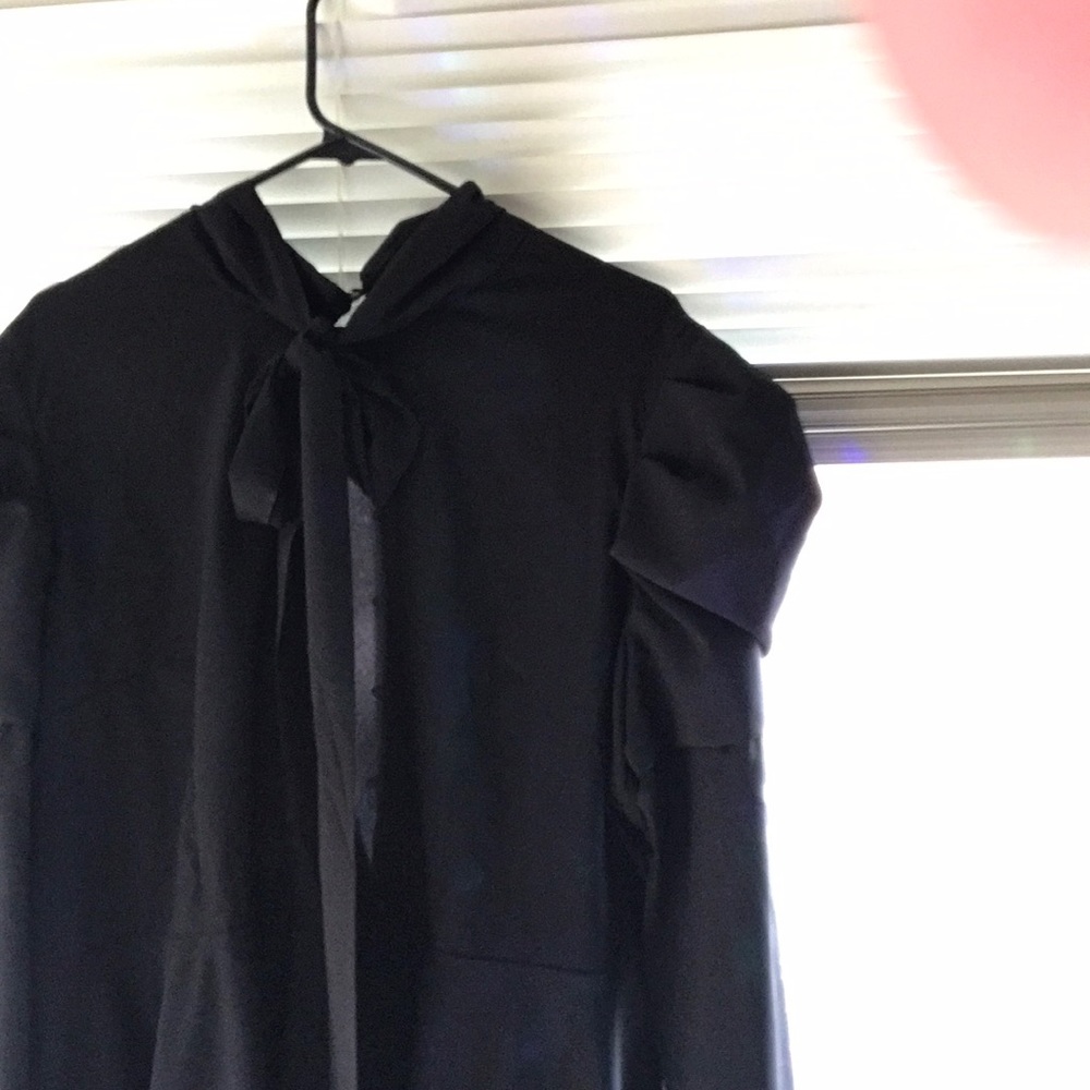 Gothic beautiful front bow tie top